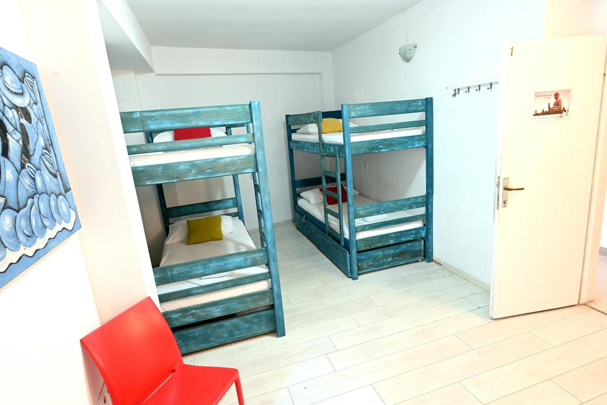 White Rabbit Hostel Hvar Town Exterior photo