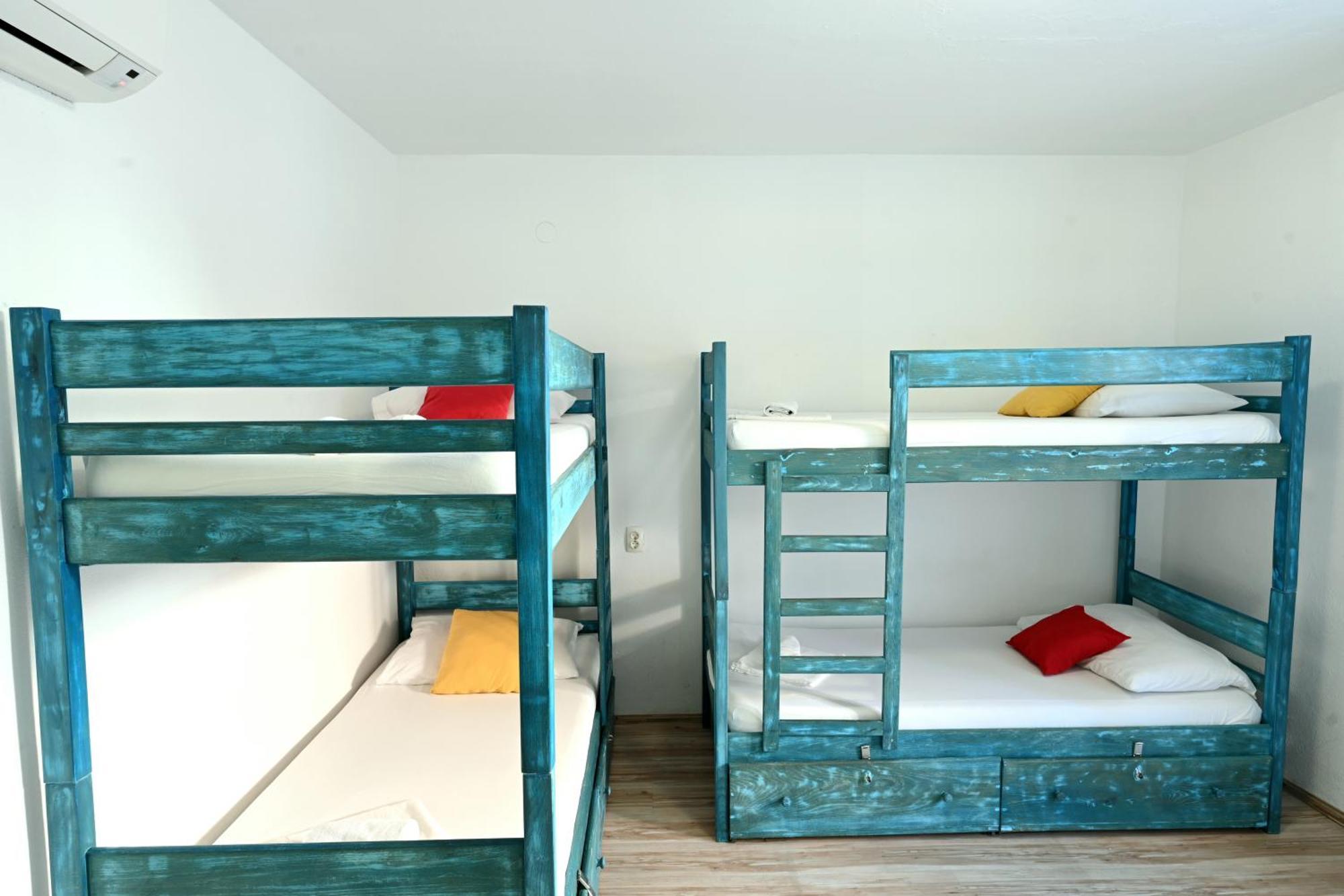 White Rabbit Hostel Hvar Town Exterior photo